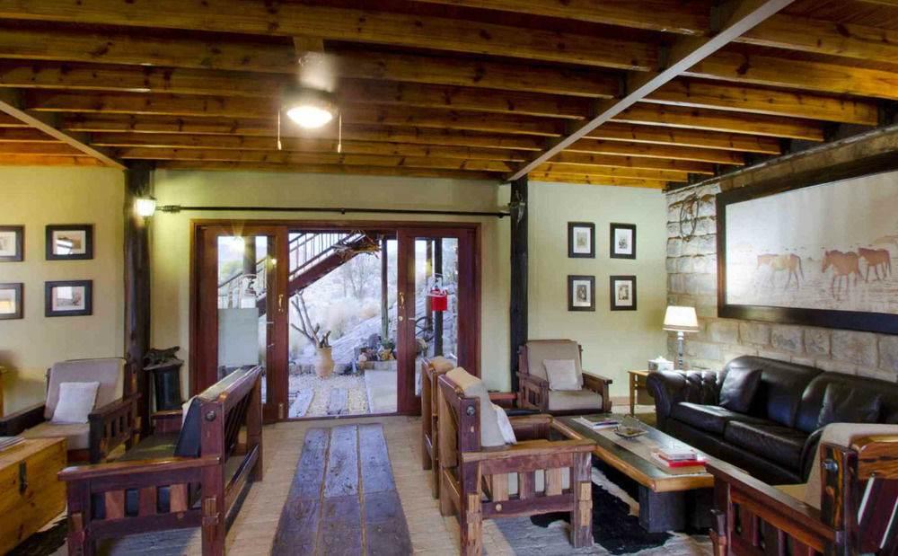 Klein-Aus Vista Desert Horse Inn Екстер'єр фото